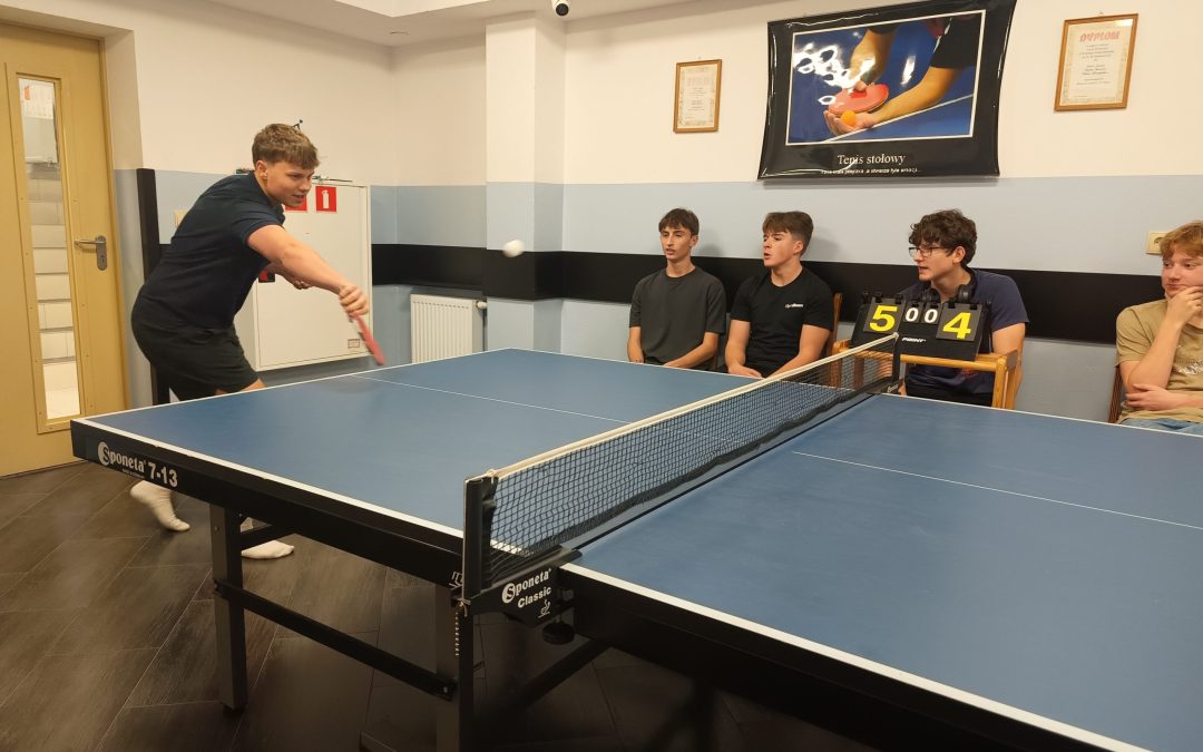 Turniej tenisa stołowego